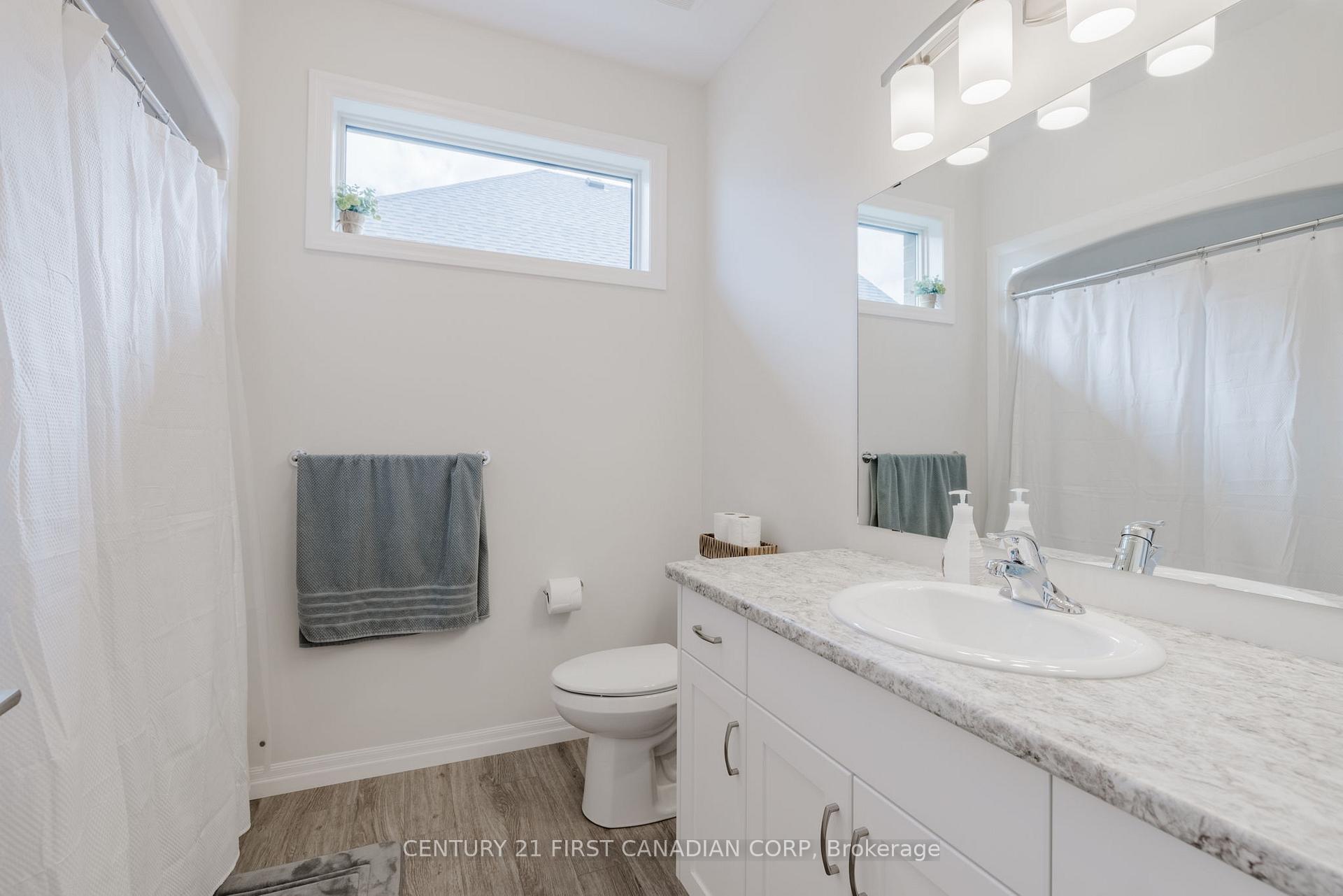 Photo 10 of 132 Cortland Terrace, St. Thomas — HOMEH