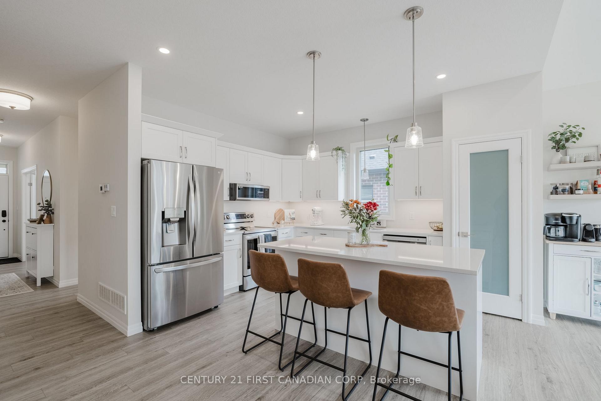 Photo 12 of 132 Cortland Terrace, St. Thomas — HOMEH