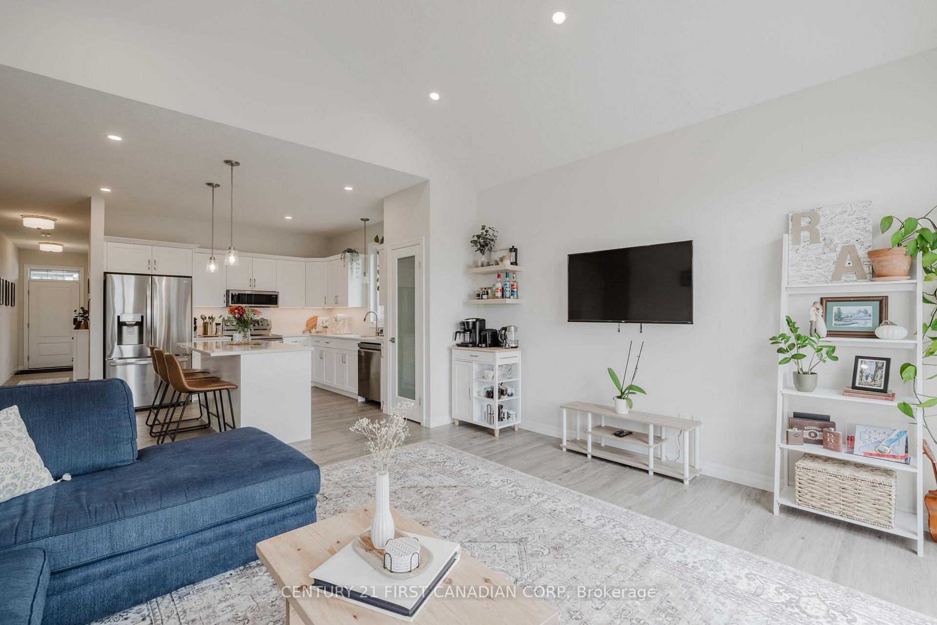Photo 17 of 132 Cortland Terrace, St. Thomas — HOMEH
