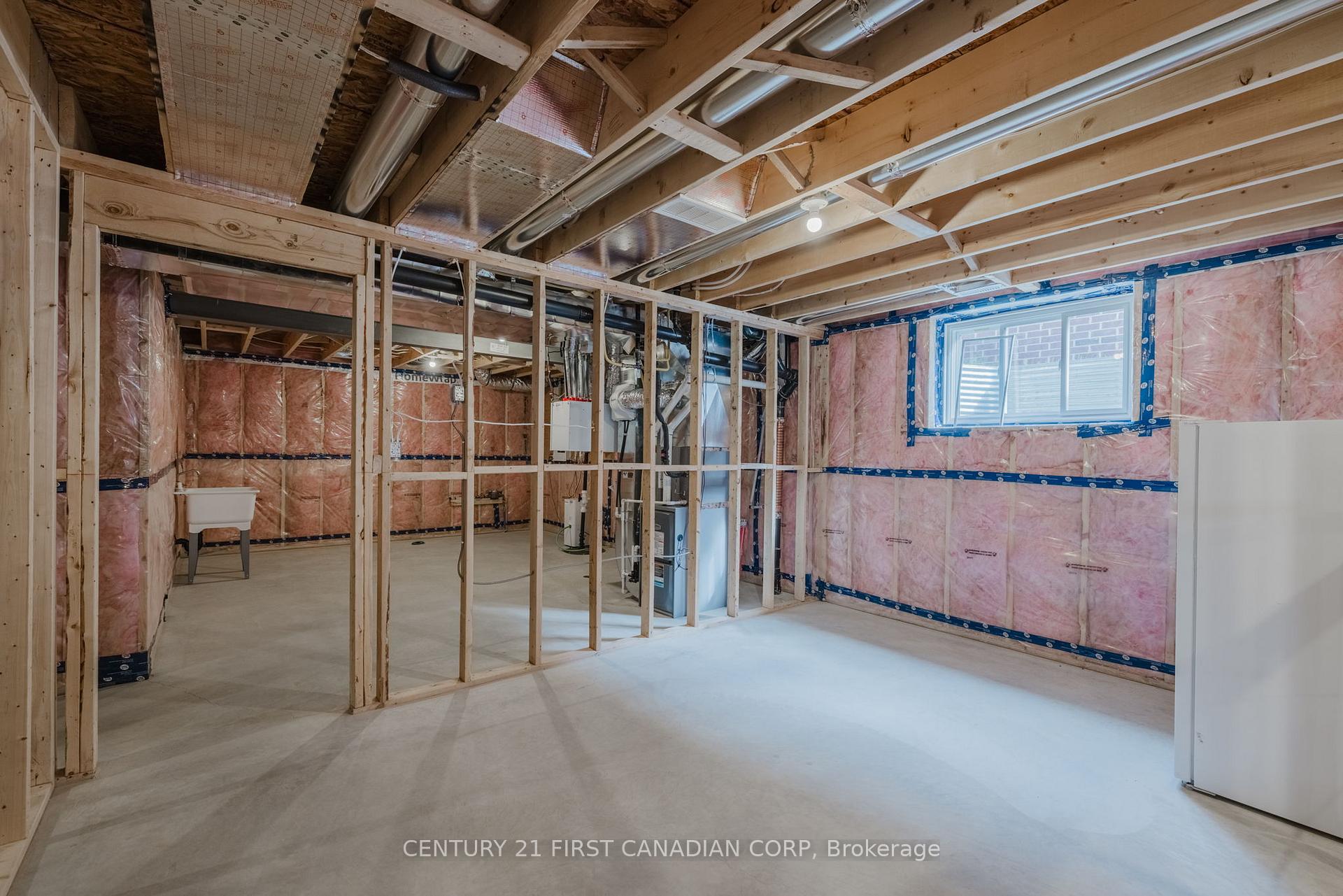Photo 23 of 132 Cortland Terrace, St. Thomas — HOMEH