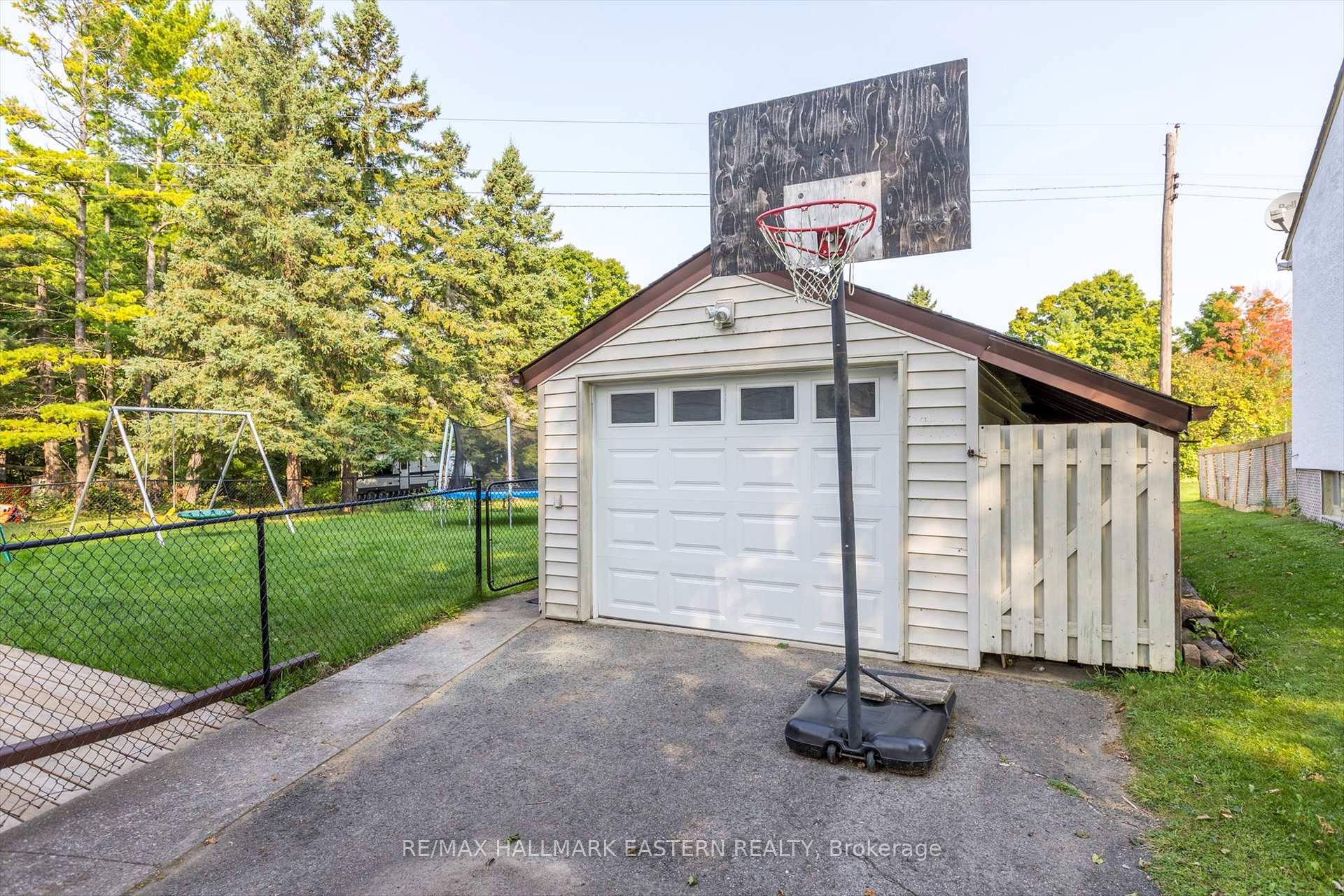 Photo 5 of 118 County Road 4, Douro-Dummer — HOMEH