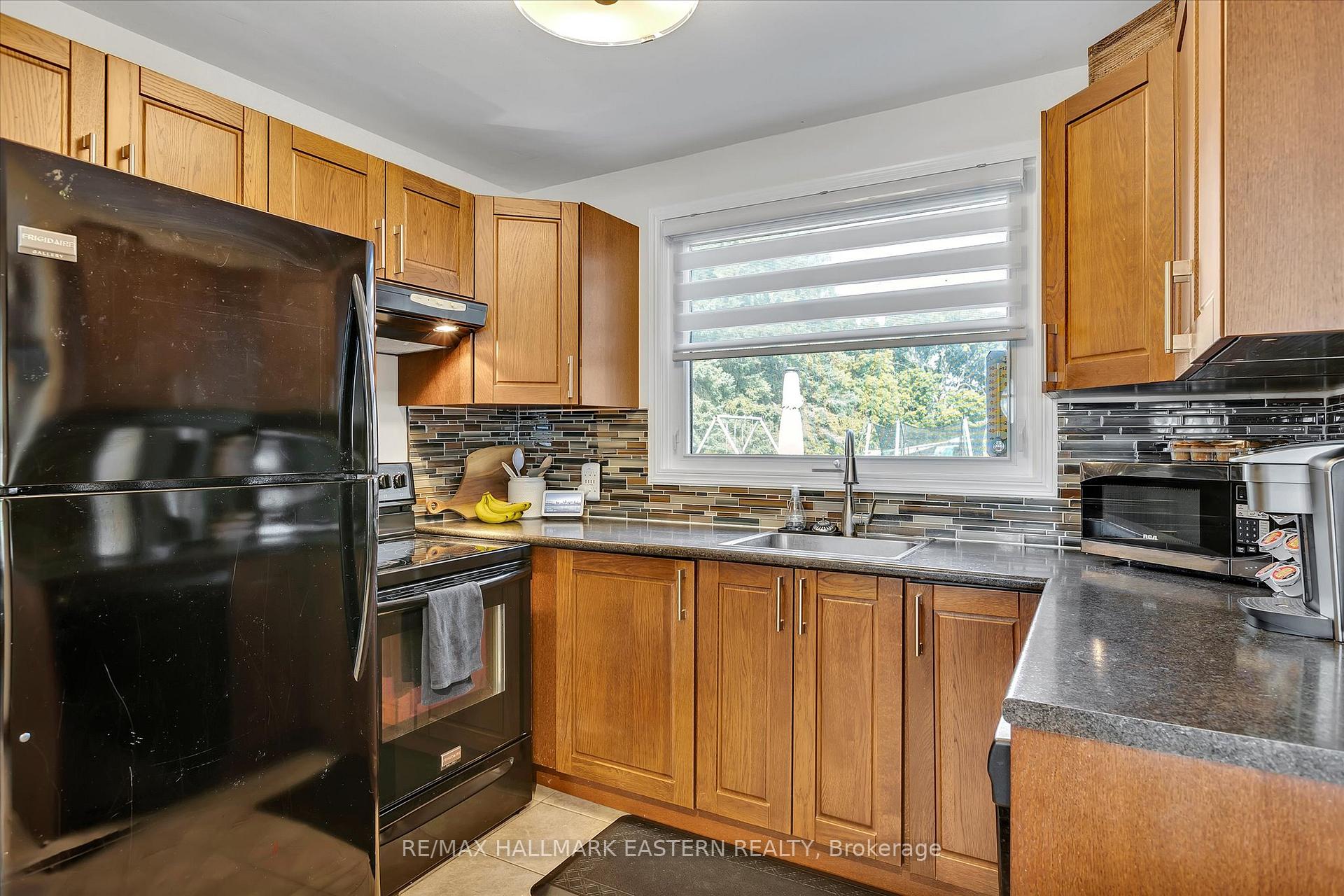 Photo 11 of 118 County Road 4, Douro-Dummer — HOMEH