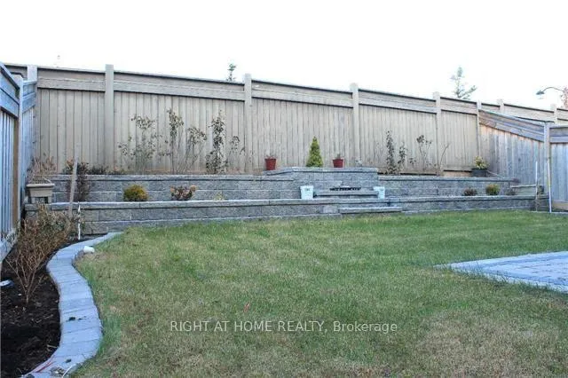 Photo 4 of 20 Haskett Drive, Markham, Box Grove — HOMEH