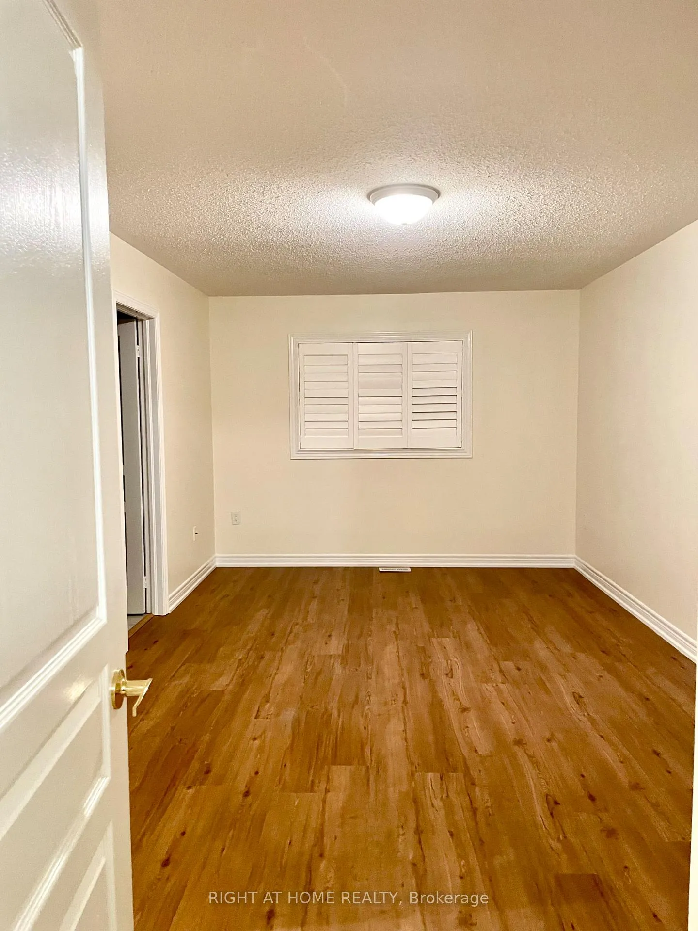 Photo 13 of 20 Haskett Drive, Markham, Box Grove — HOMEH