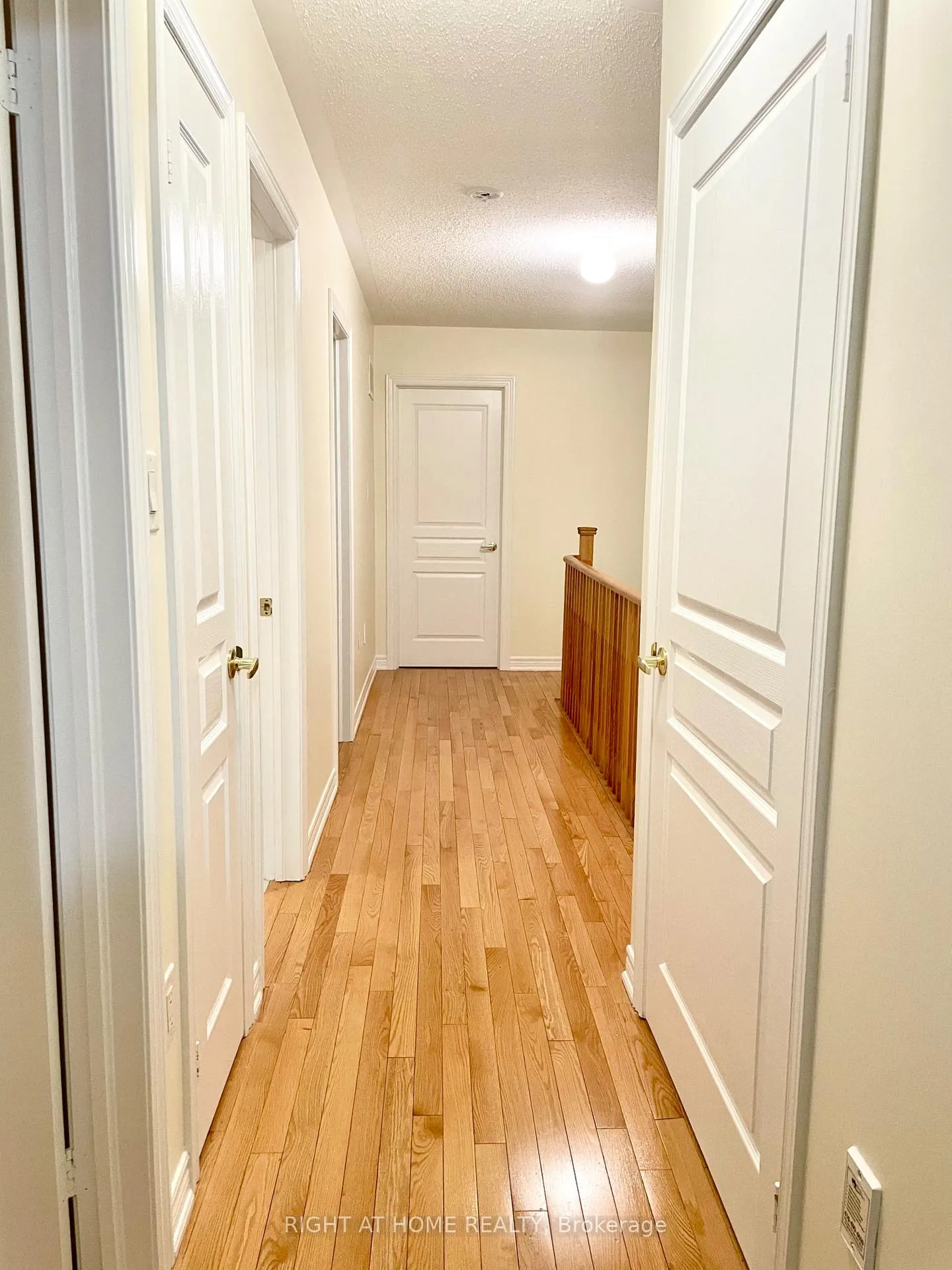 Photo 15 of 20 Haskett Drive, Markham, Box Grove — HOMEH