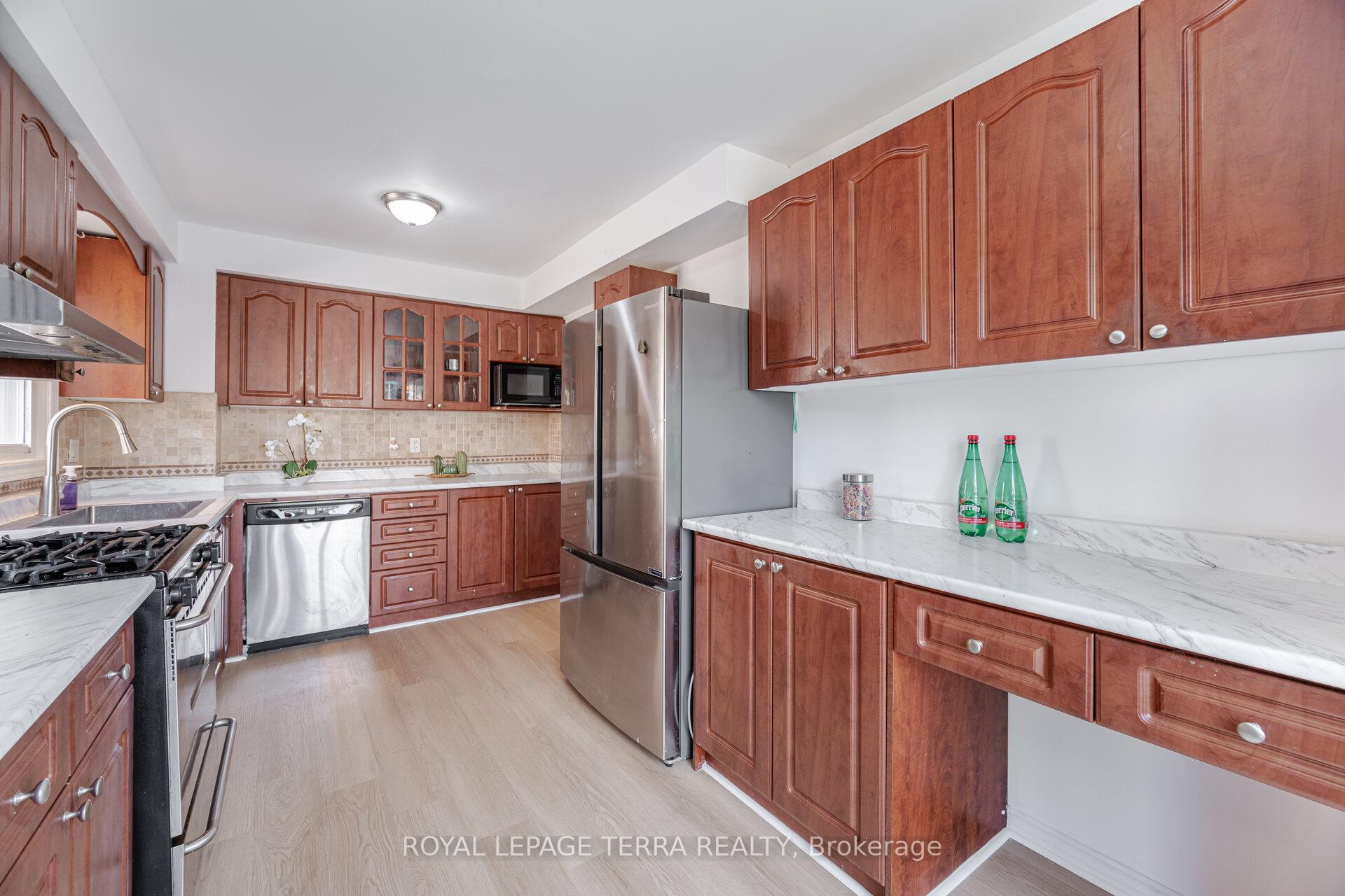 Photo 16 of 187 Ravenscroft Road, Ajax, Central West — HOMEH