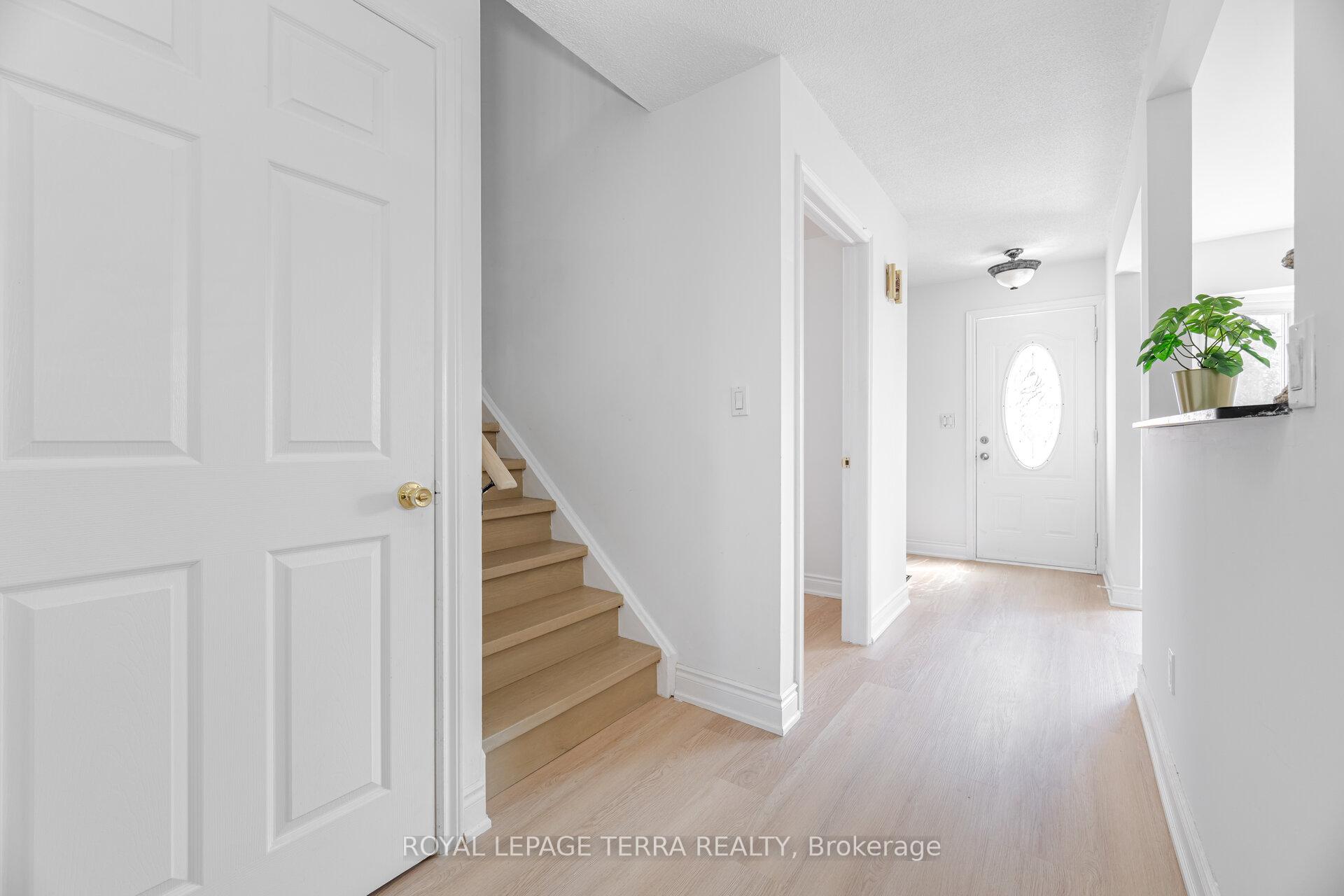Photo 18 of 187 Ravenscroft Road, Ajax, Central West — HOMEH