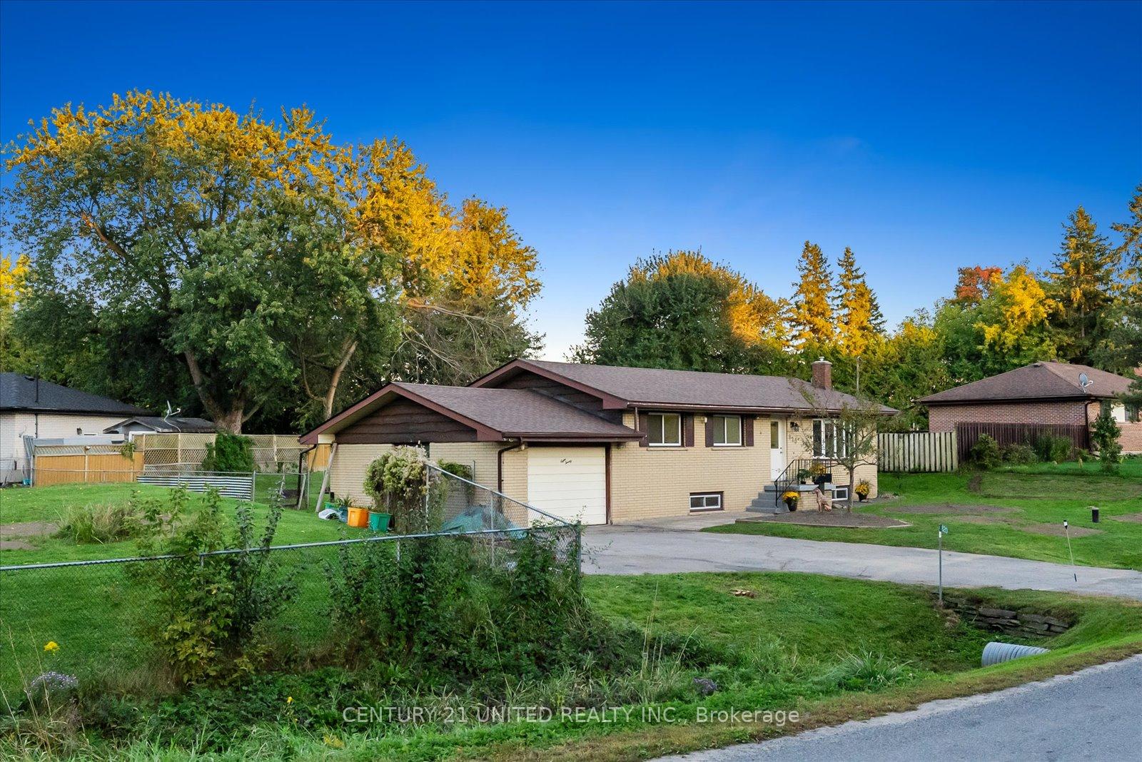 Photo 1 of 820 Clinton Avenue, Douro-Dummer — HOMEH