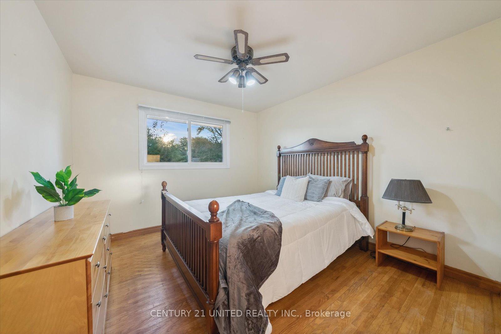 Photo 21 of 820 Clinton Avenue, Douro-Dummer — HOMEH