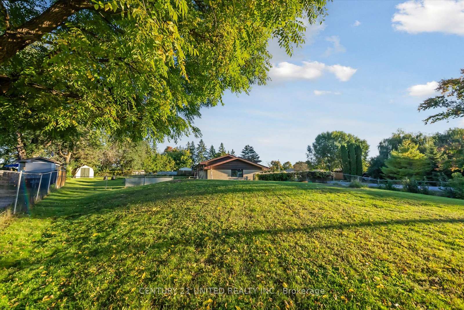 Photo 33 of 820 Clinton Avenue, Douro-Dummer — HOMEH