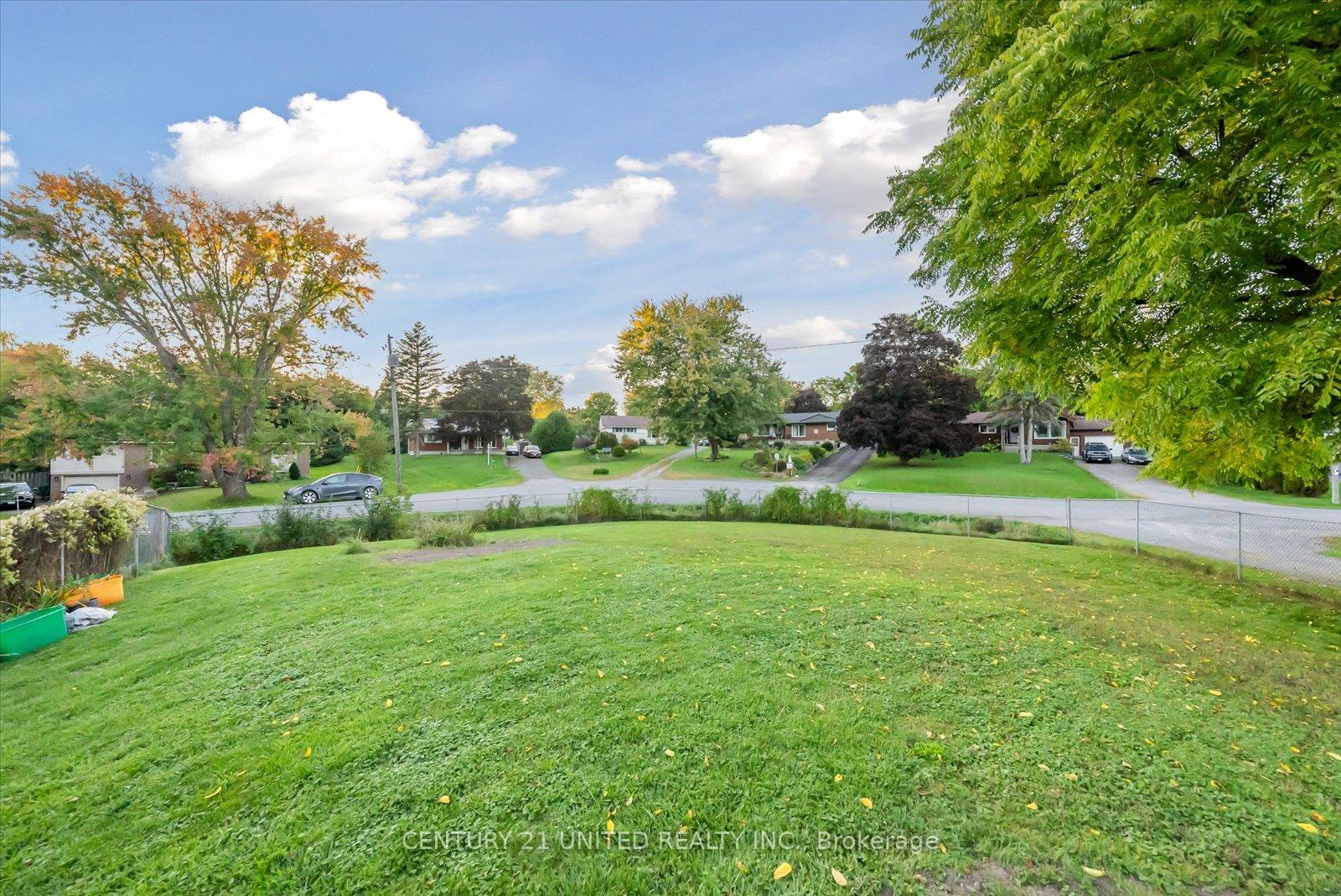 Photo 37 of 820 Clinton Avenue, Douro-Dummer — HOMEH
