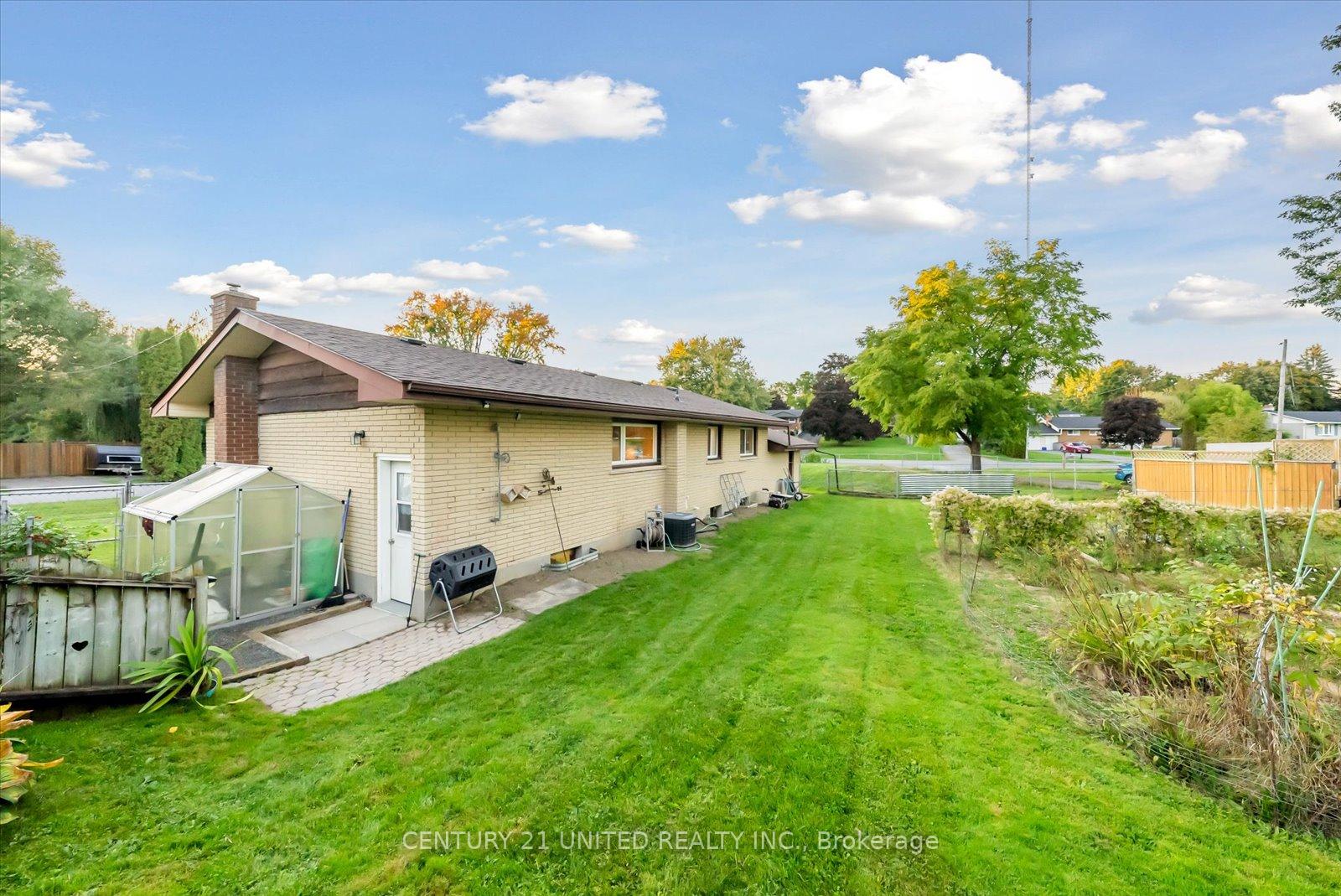 Photo 39 of 820 Clinton Avenue, Douro-Dummer — HOMEH