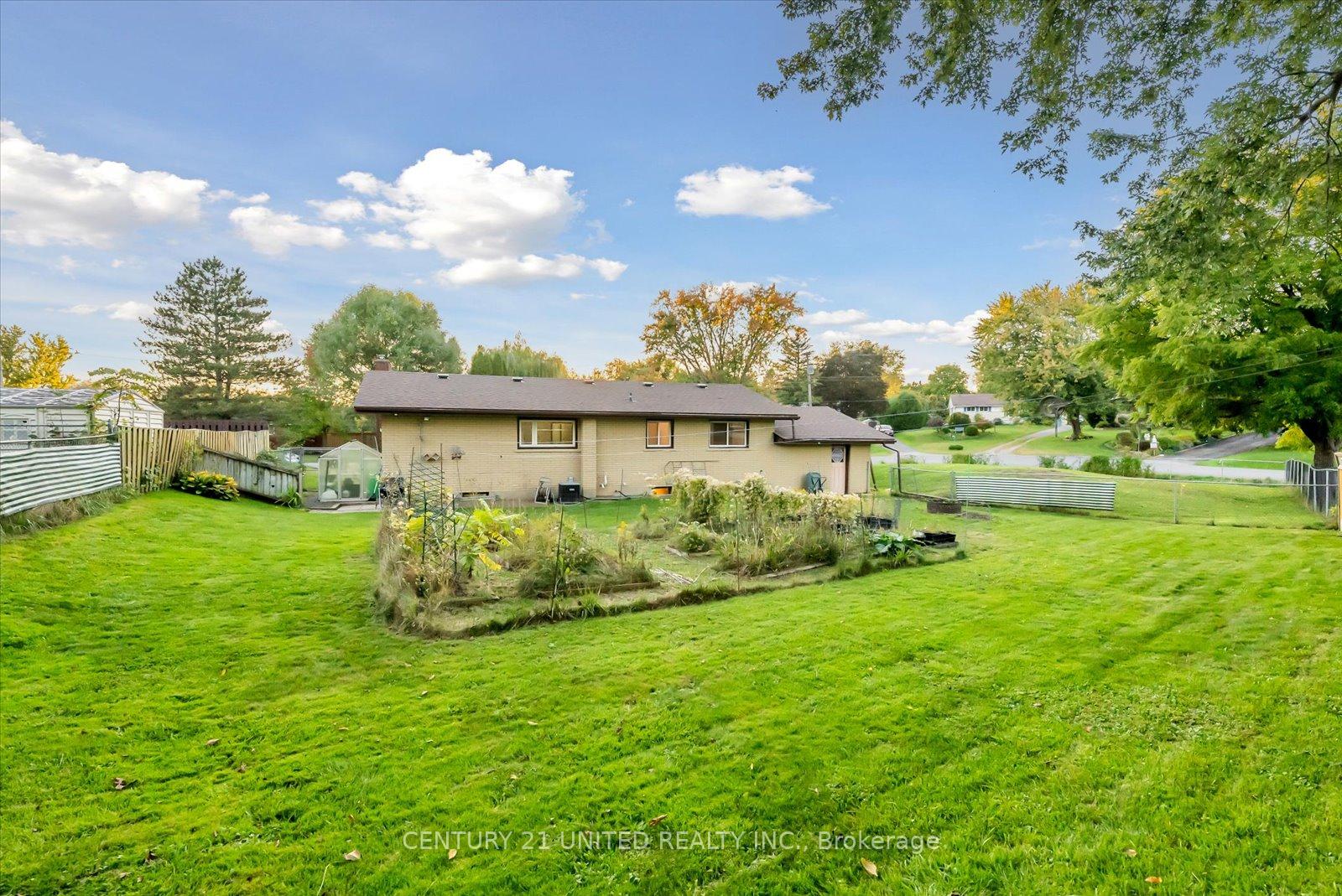 Photo 40 of 820 Clinton Avenue, Douro-Dummer — HOMEH