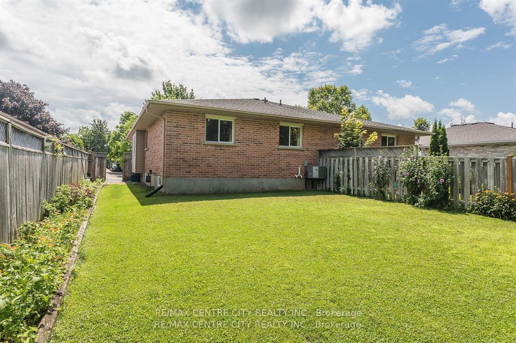 Photo 63 of 5 Bennett Place, St. Thomas — HOMEH