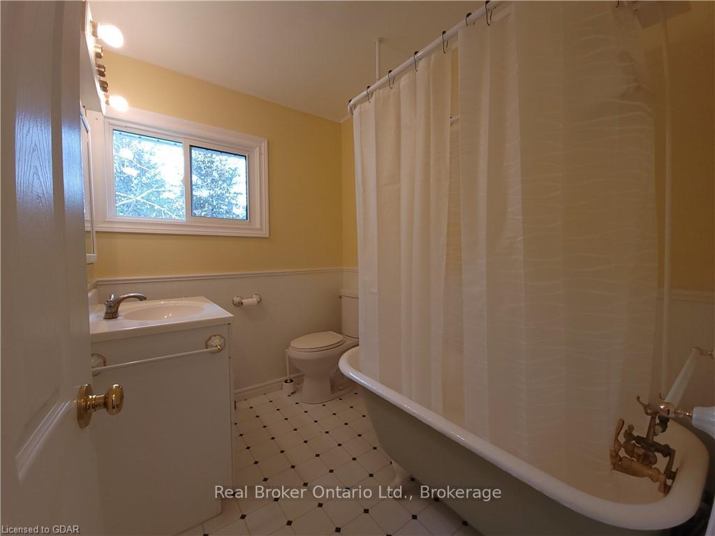 Photo 9 of 599 Bush Street, Caledon, Rural Caledon — HOMEH