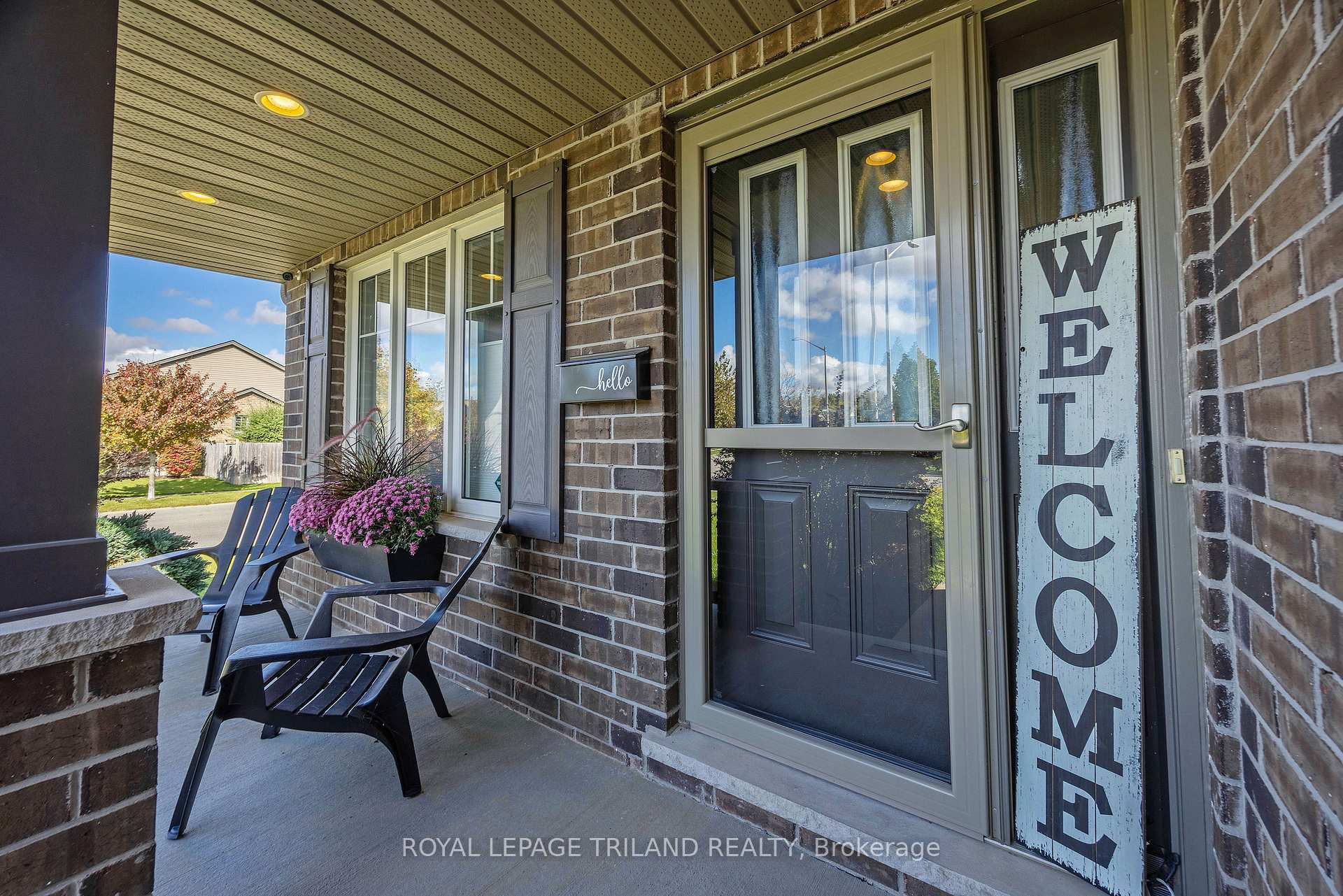 Photo 2 of 23 Westlake Drive, St. Thomas — HOMEH