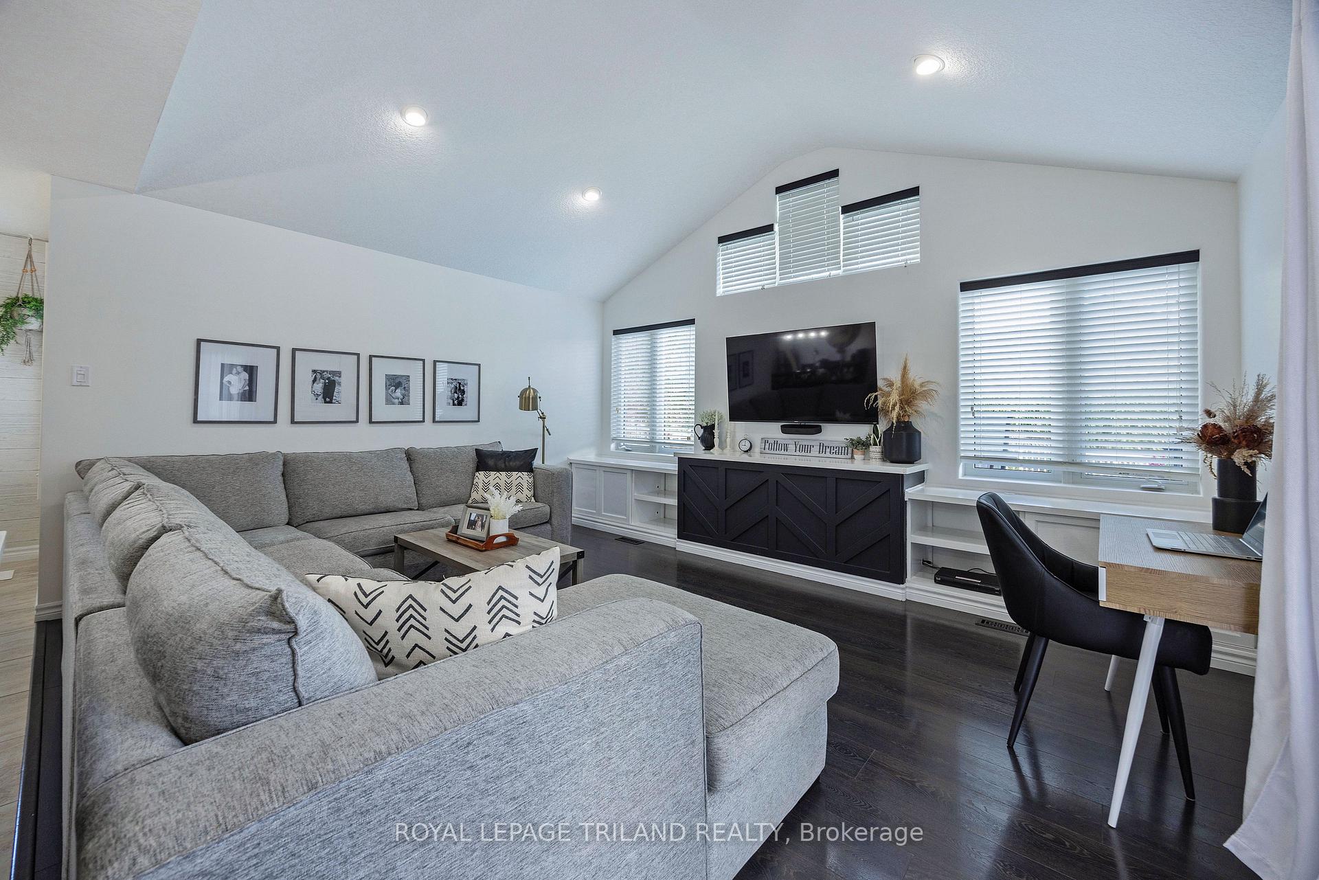 Photo 12 of 23 Westlake Drive, St. Thomas — HOMEH