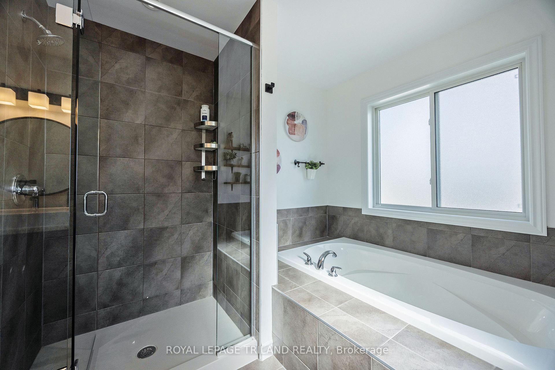 Photo 21 of 23 Westlake Drive, St. Thomas — HOMEH