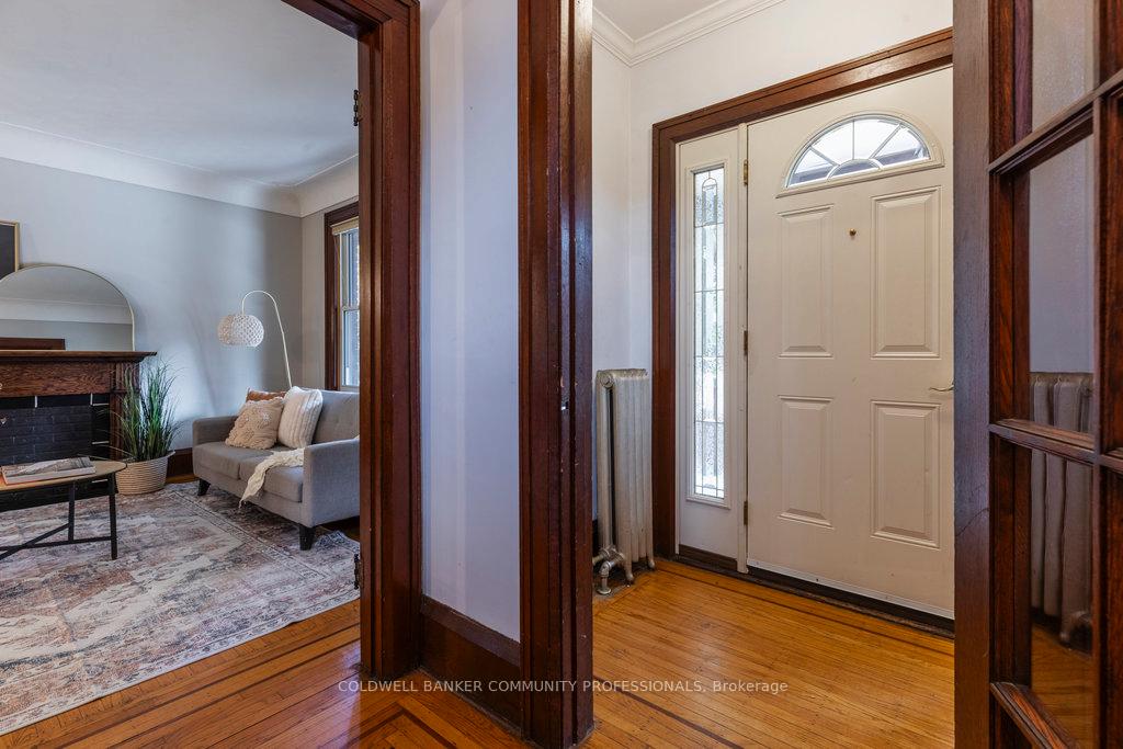 Photo 5 of 38 Fairleigh Avenue S, Hamilton, Gibson — HOMEH