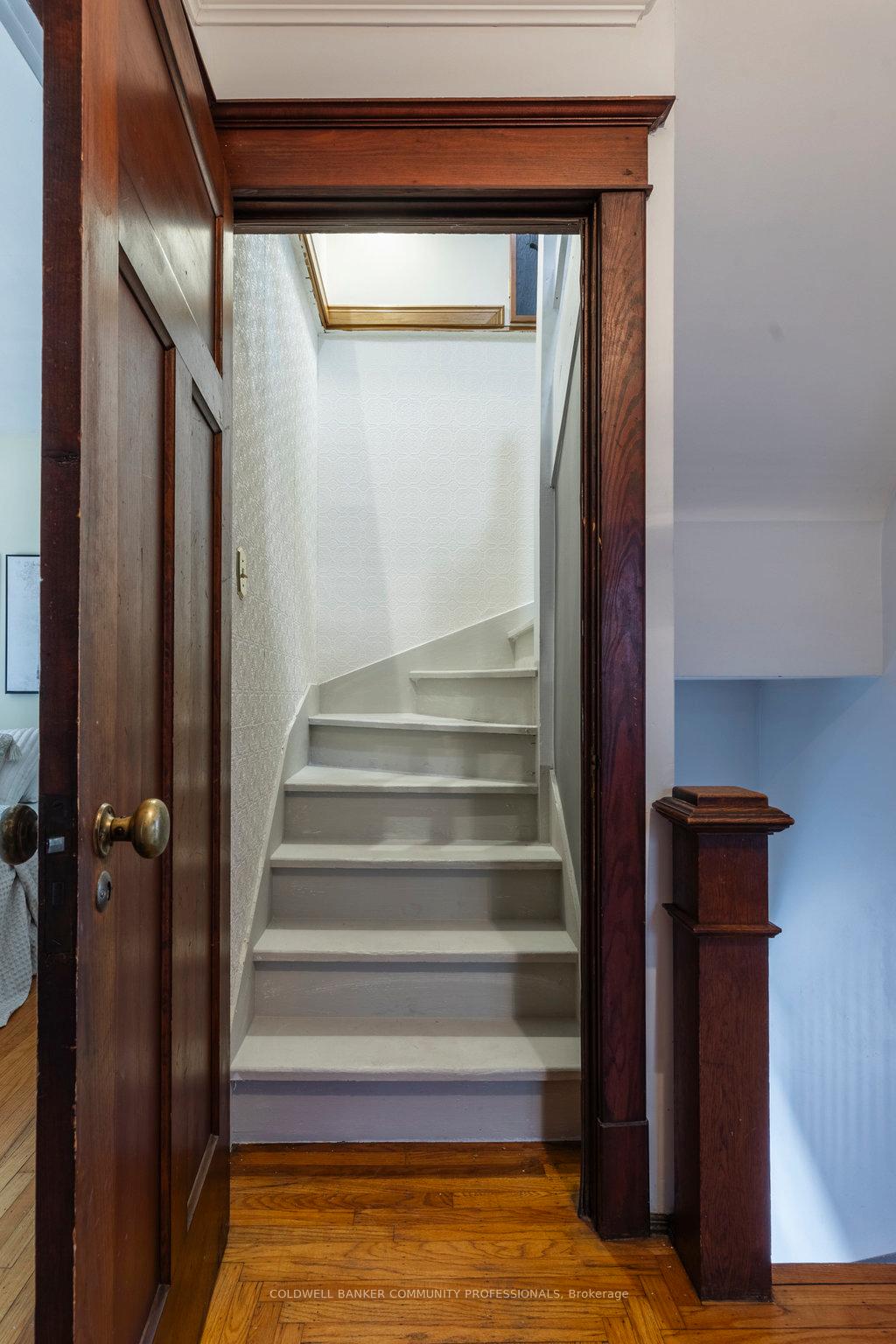 Photo 28 of 38 Fairleigh Avenue S, Hamilton, Gibson — HOMEH