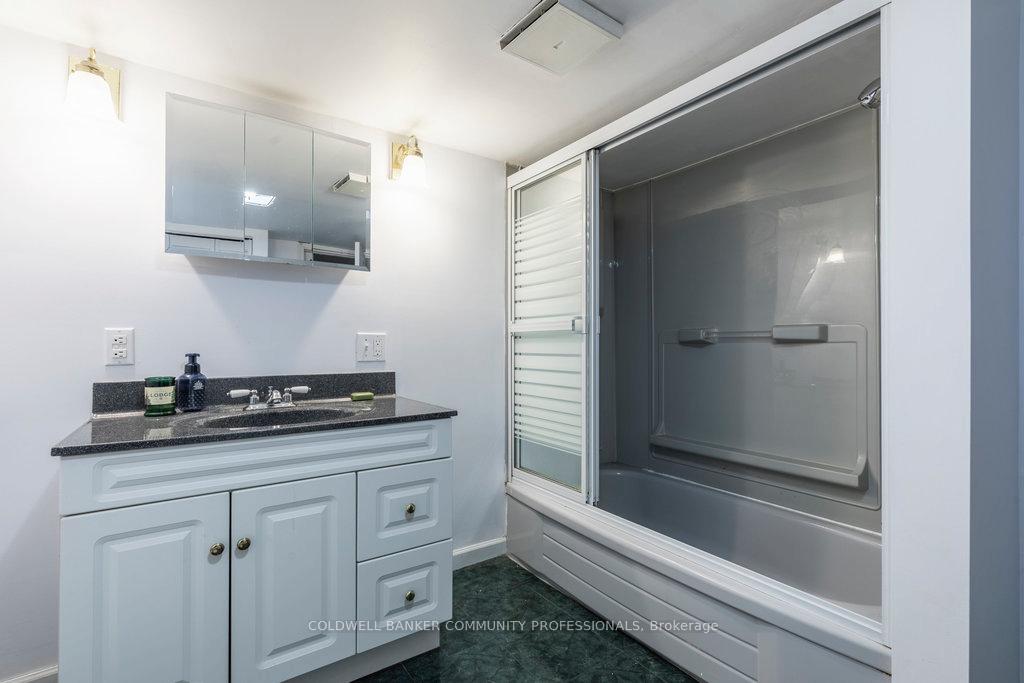 Photo 35 of 38 Fairleigh Avenue S, Hamilton, Gibson — HOMEH