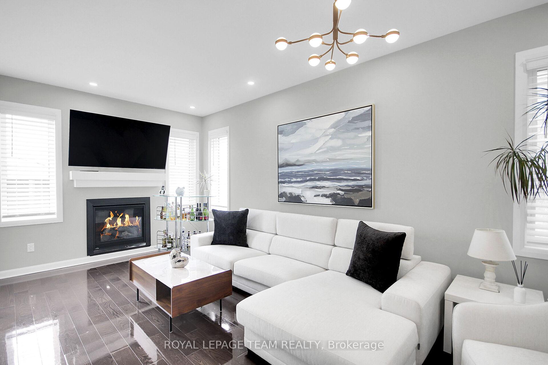 Photo 14 of 207 Bending Way, Ottawa, Barrhaven - Hearts Desire — HOMEH