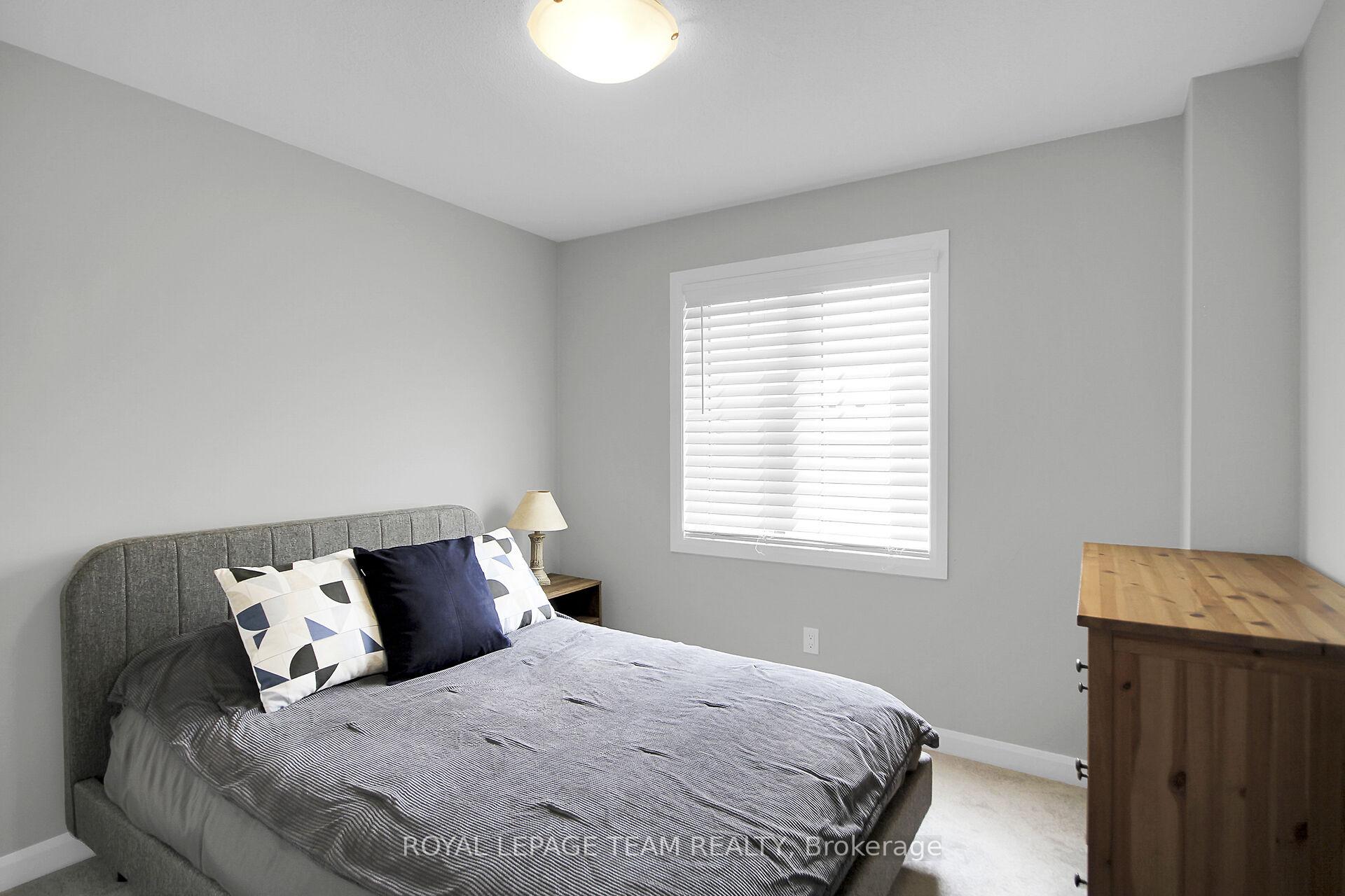 Photo 30 of 207 Bending Way, Ottawa, Barrhaven - Hearts Desire — HOMEH