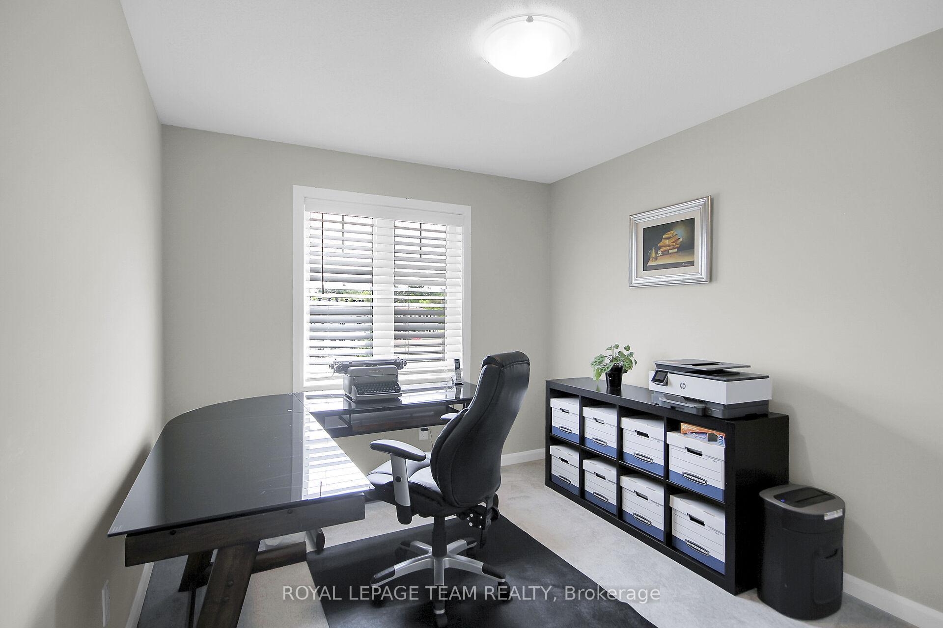 Photo 32 of 207 Bending Way, Ottawa, Barrhaven - Hearts Desire — HOMEH