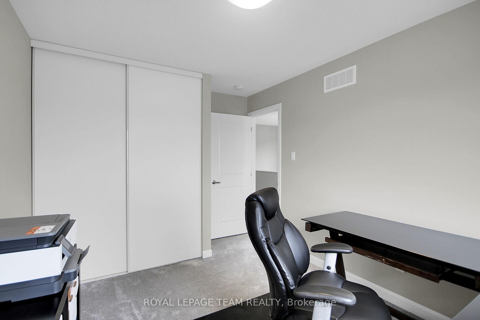Photo 33 of 207 Bending Way, Ottawa, Barrhaven - Hearts Desire — HOMEH