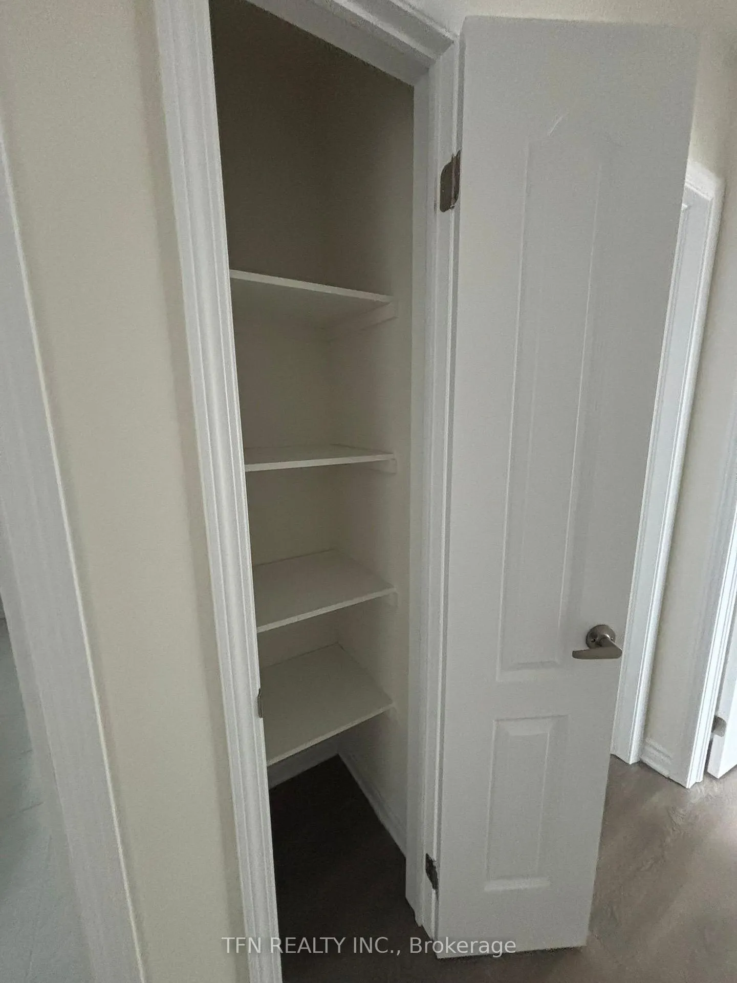 Photo 18 of 28 Abby Drive, Wasaga Beach — HOMEH
