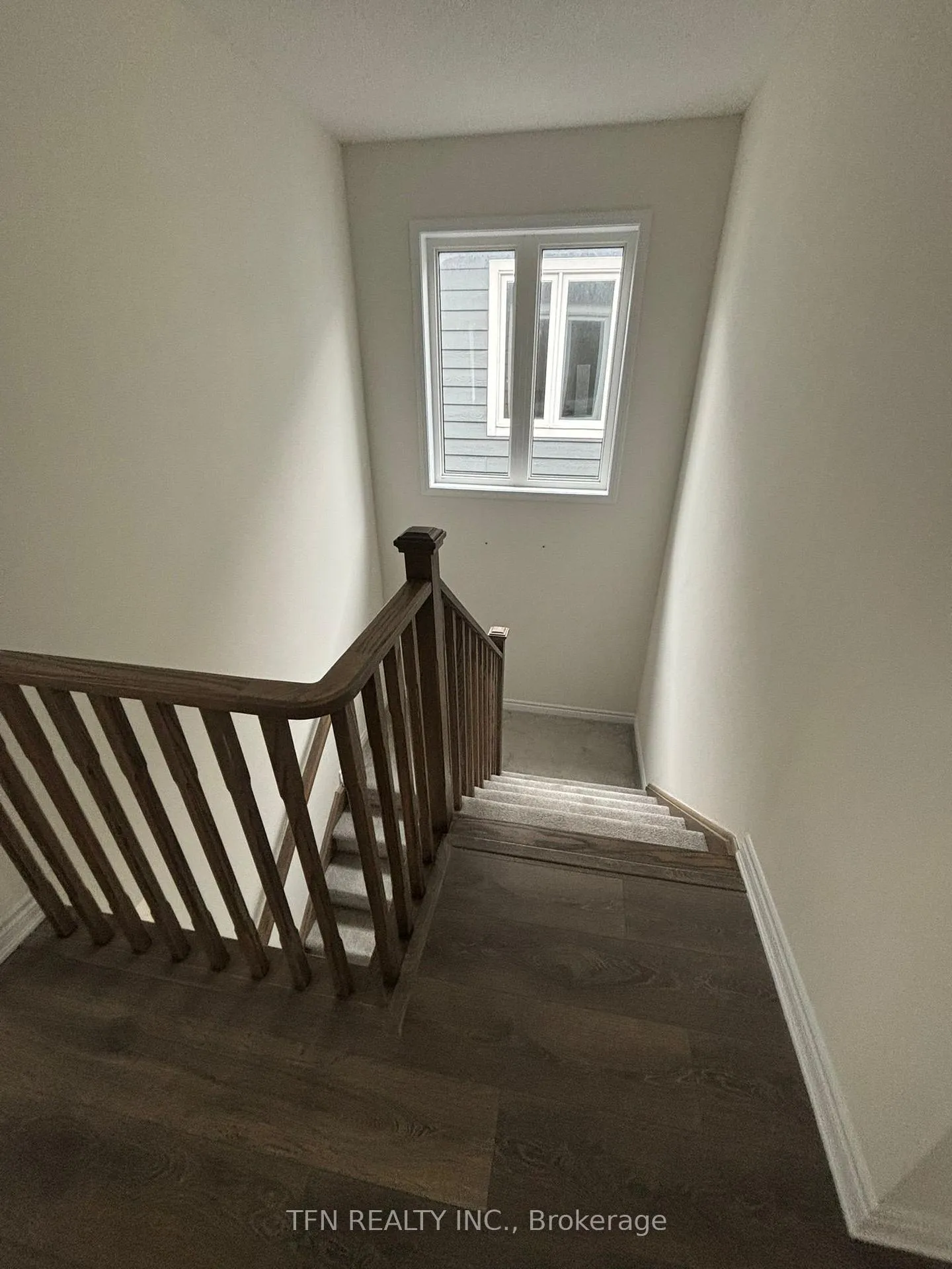 Photo 19 of 28 Abby Drive, Wasaga Beach — HOMEH