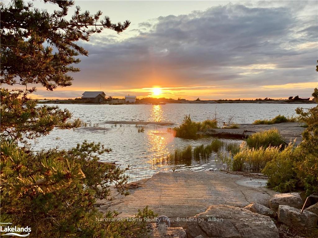 Photo 7 of 7908 Harbour, Killarney — HOMEH