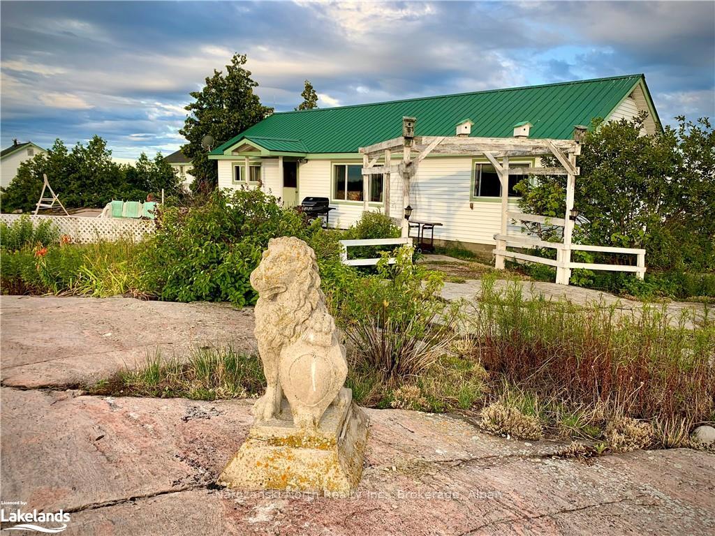 Photo 8 of 7908 Harbour, Killarney — HOMEH