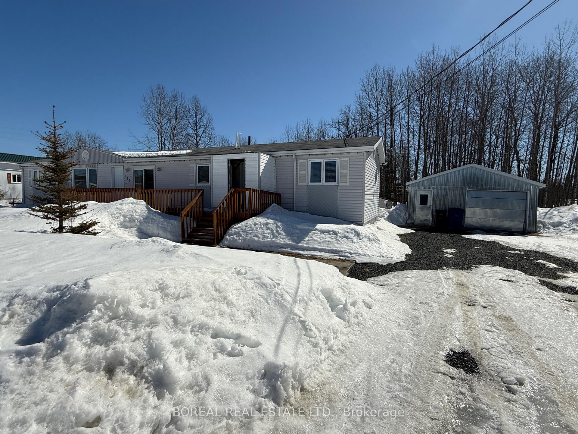 Photo 1 of 110 Parkwood Avenue, Cochrane — HOMEH