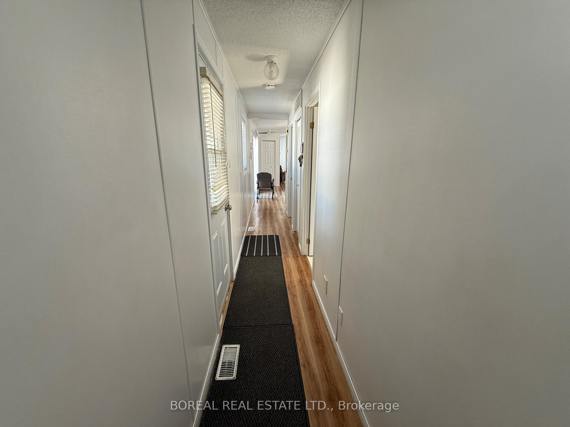 Photo 11 of 110 Parkwood Avenue, Cochrane — HOMEH