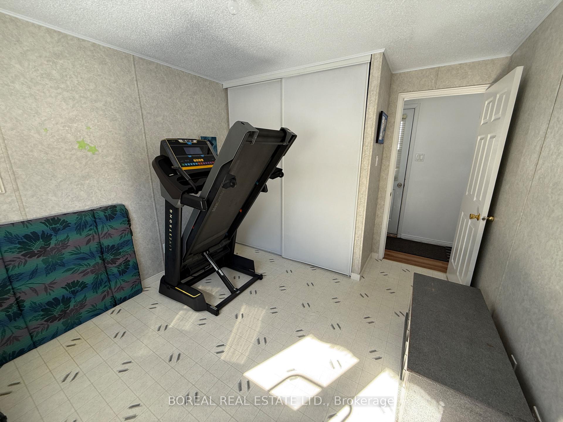 Photo 22 of 110 Parkwood Avenue, Cochrane — HOMEH
