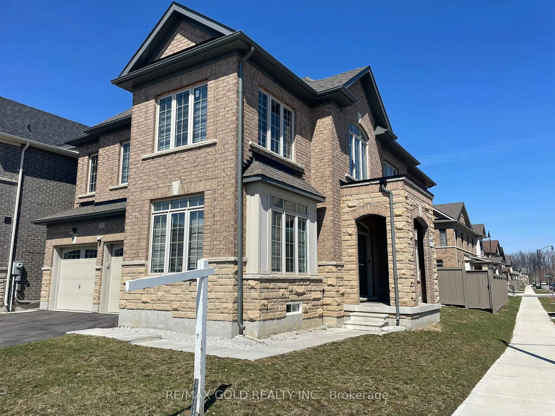 Photo 1 of 537 Veterans Drive, Brampton, Northwest Brampton — HOMEH