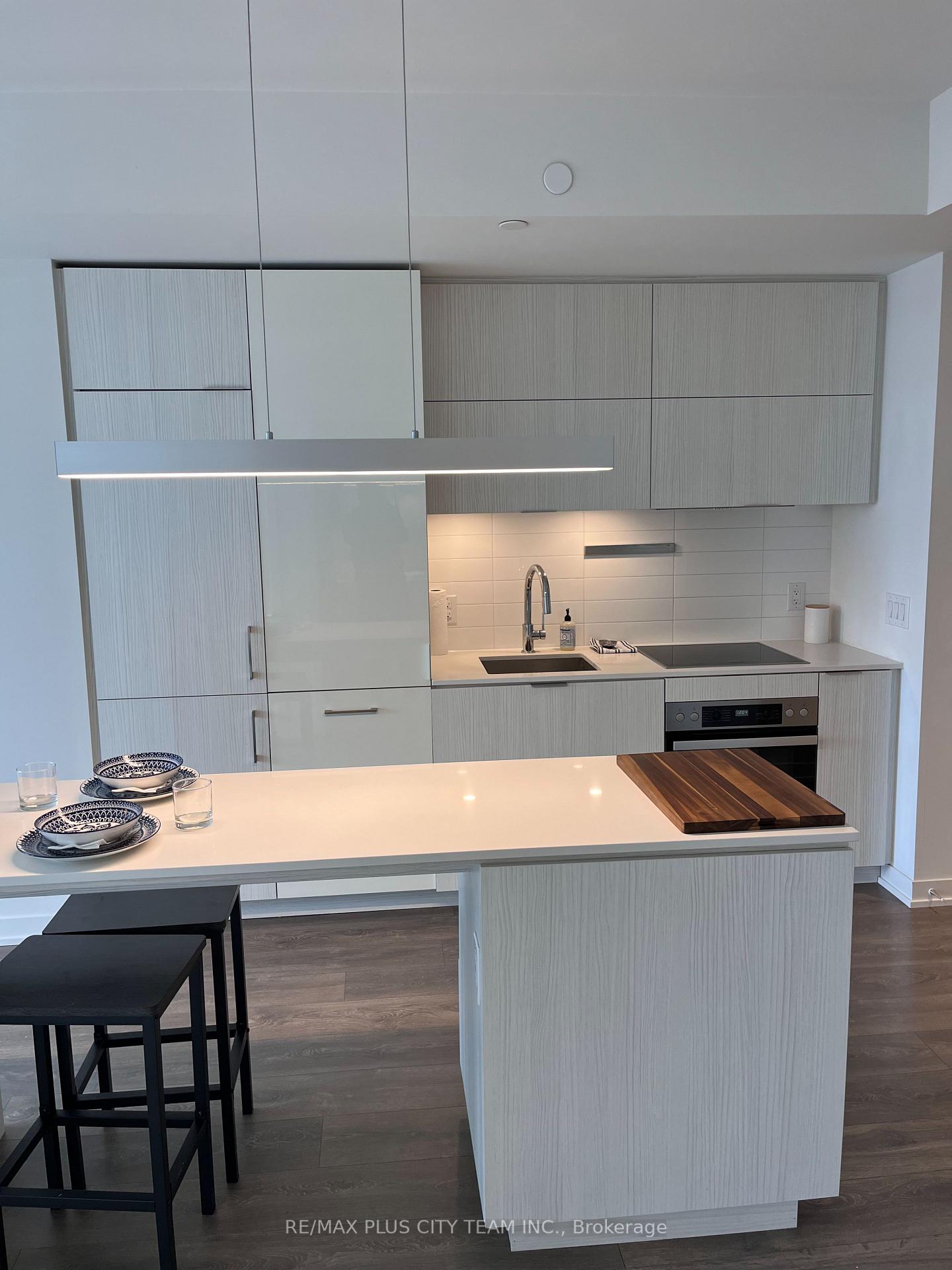 Photo 10 of Unit 2401, 20 Richardson Street, Toronto, Waterfront Communities — HOMEH