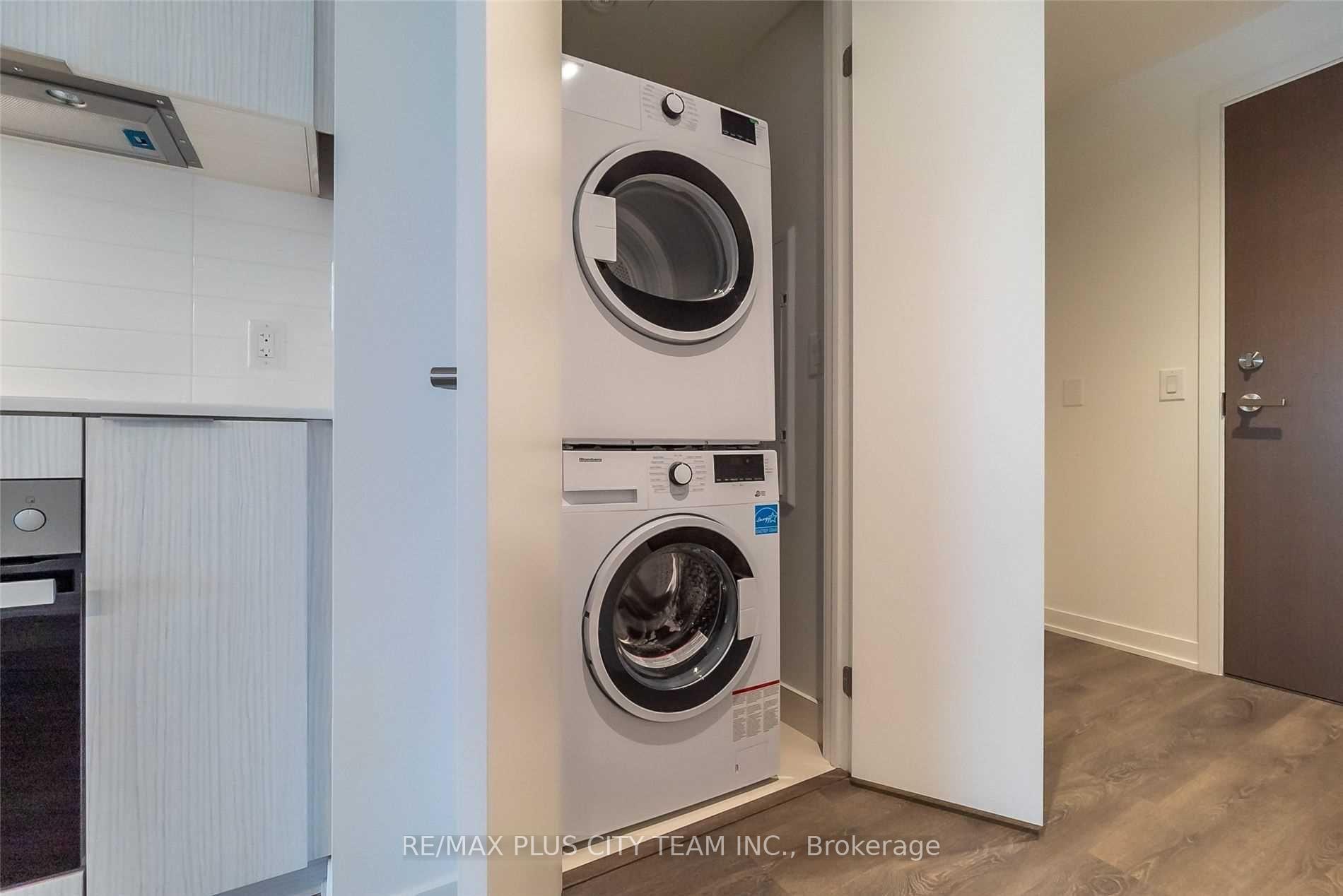 Photo 8 of Unit 2401, 20 Richardson Street, Toronto, Waterfront Communities — HOMEH