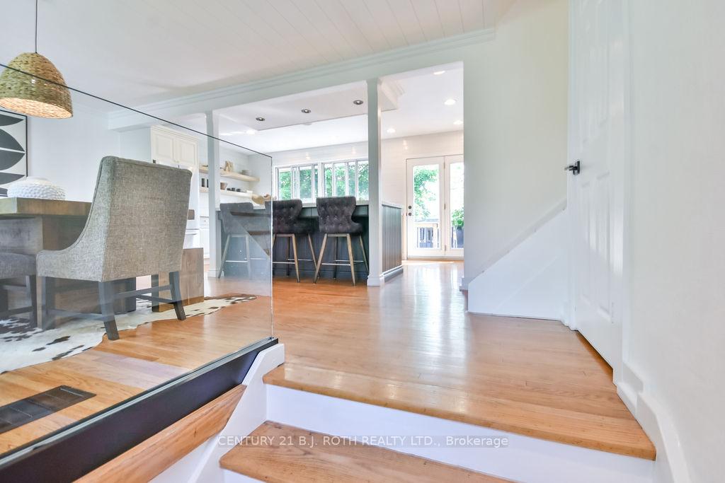 Photo 5 of 58 Marion Crescent, Barrie, Wellington — HOMEH