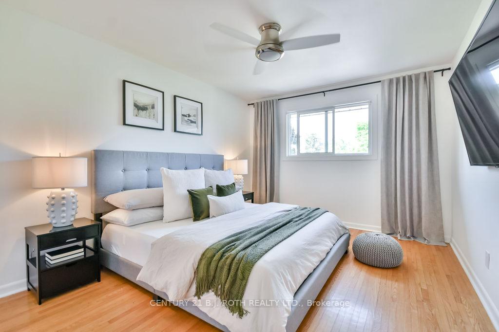 Photo 13 of 58 Marion Crescent, Barrie, Wellington — HOMEH