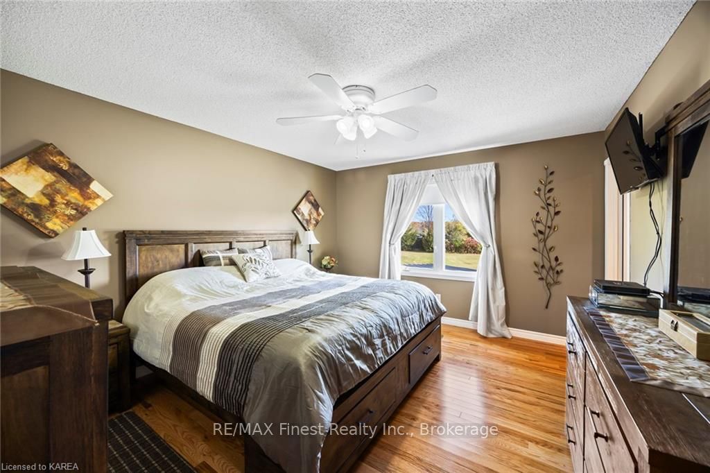 Photo 25 of 2275 County 6 Road, Douro-Dummer — HOMEH