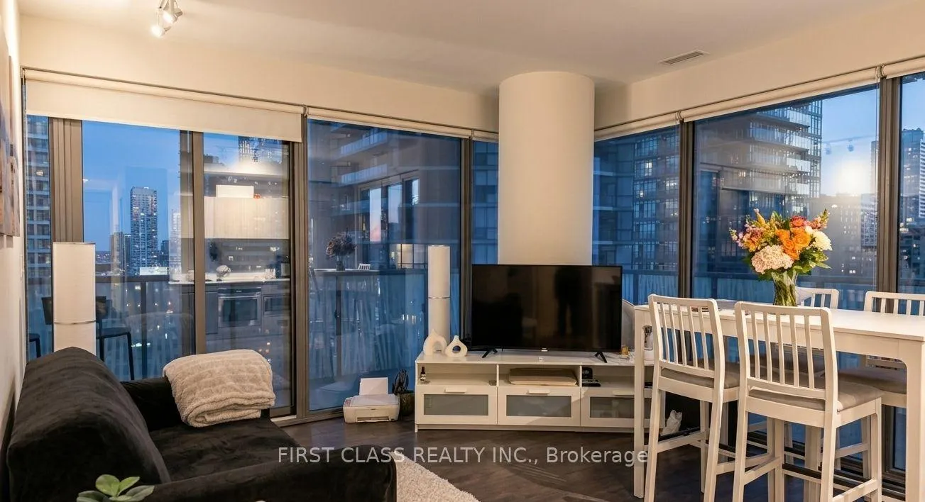 Photo 5 of Unit 1605, 50 Charles Street E, Toronto, Church-Yonge Corridor — HOMEH