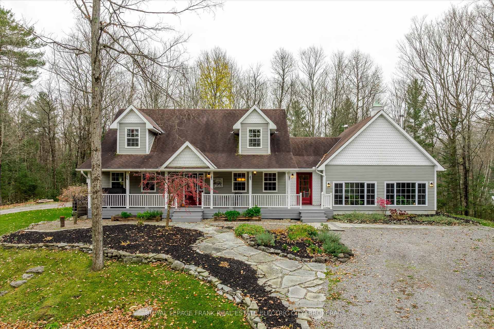 Photo 1 of 813 Centre Dummer Road, Douro-Dummer — HOMEH