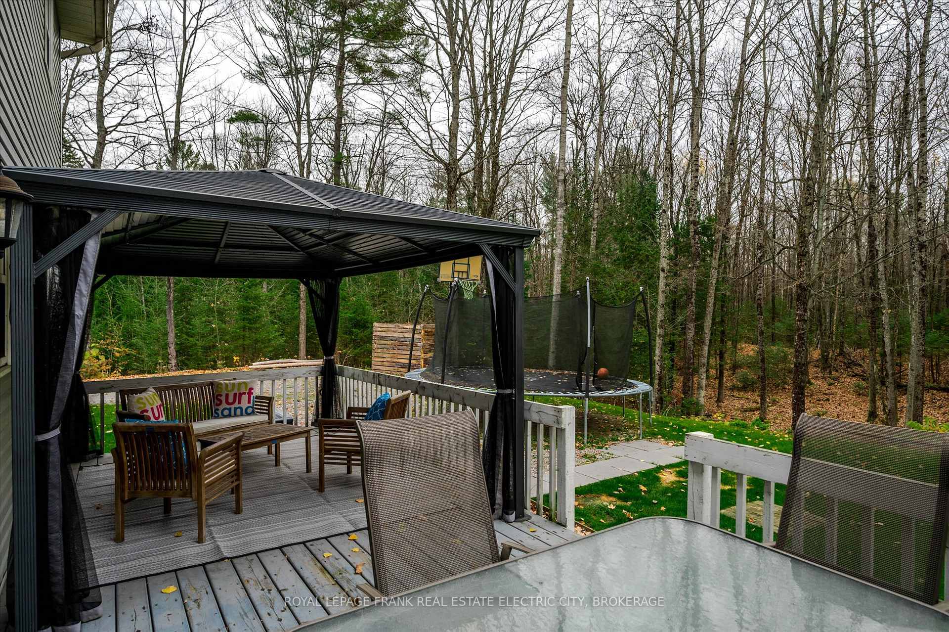 Photo 15 of 813 Centre Dummer Road, Douro-Dummer — HOMEH