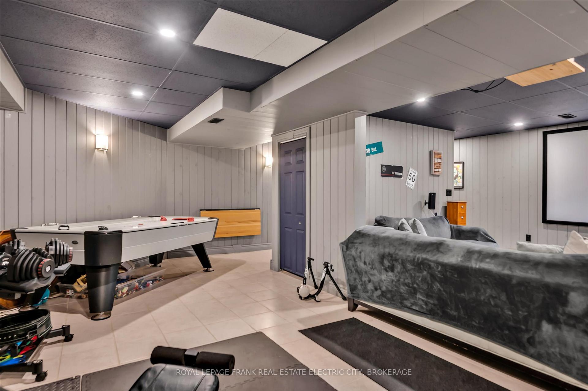 Photo 36 of 813 Centre Dummer Road, Douro-Dummer — HOMEH