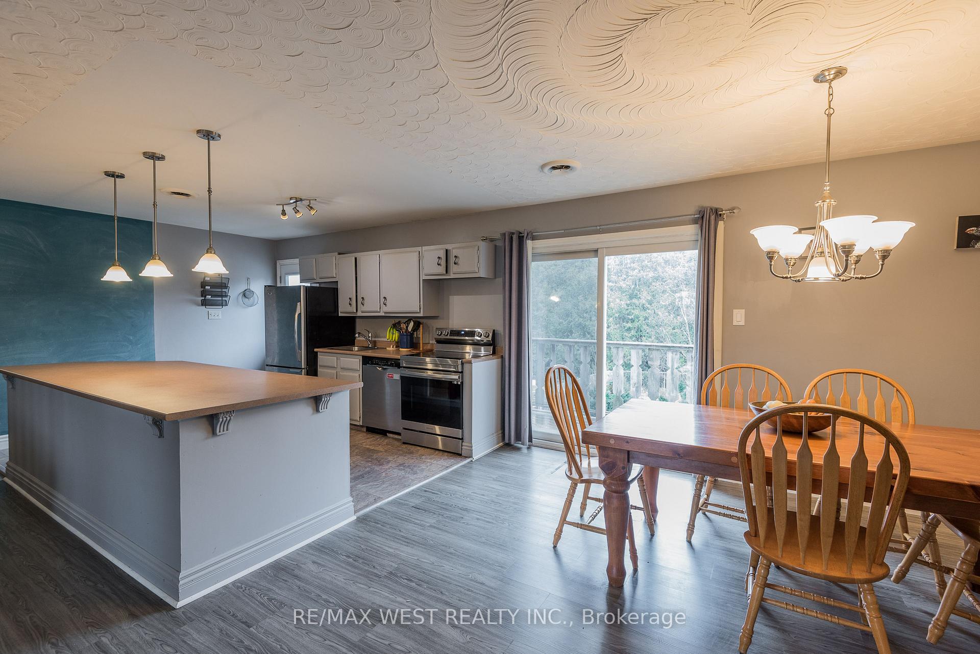 Photo 2 of 18525 Ridge Road, Brock, Rural Brock — HOMEH