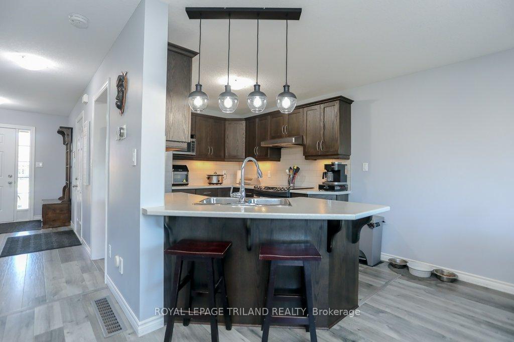 Photo 7 of 68 Peach Tree Boulevard, St. Thomas — HOMEH