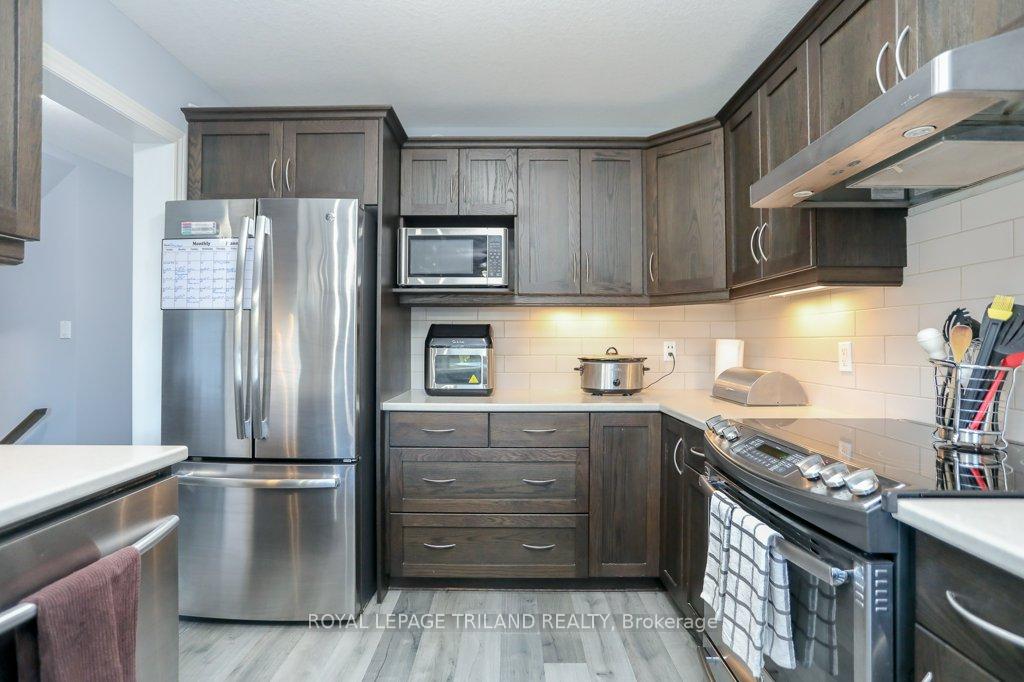 Photo 9 of 68 Peach Tree Boulevard, St. Thomas — HOMEH