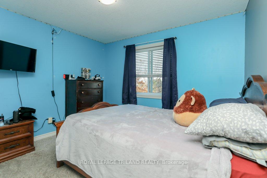 Photo 13 of 68 Peach Tree Boulevard, St. Thomas — HOMEH